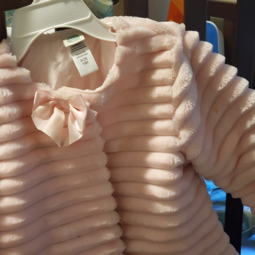 Pink coat - Picture 2 of 4